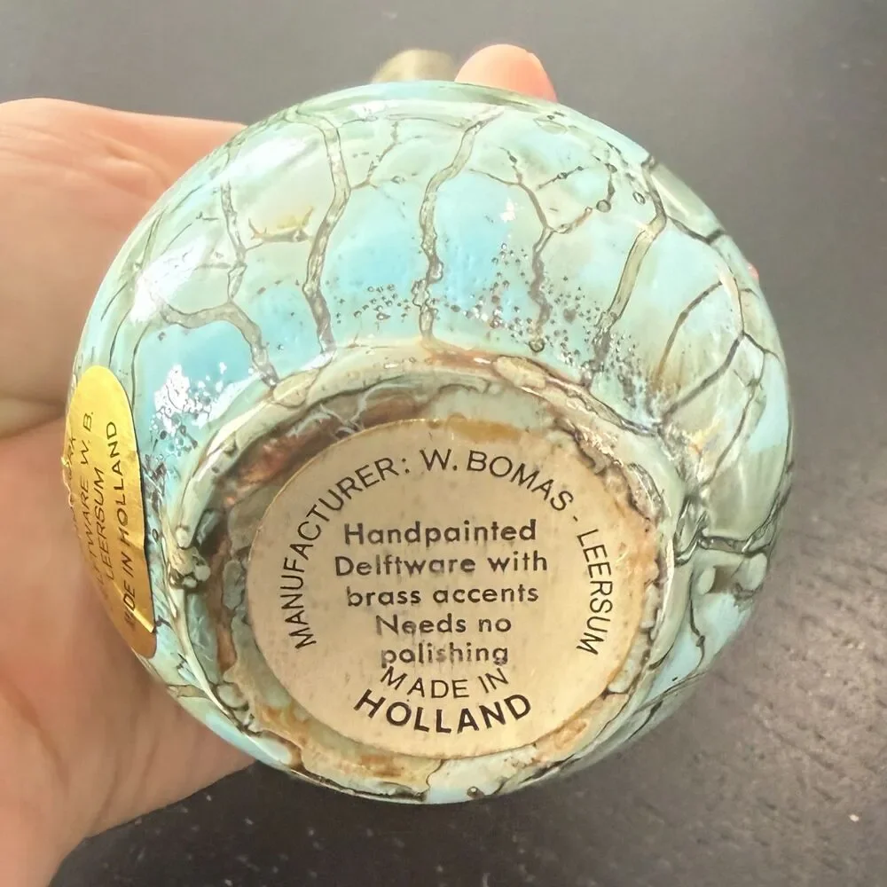 Vintage NWT Delft Holland Brass Neck Hand painted Sky Blue Ceramic Bud Vase 8.5